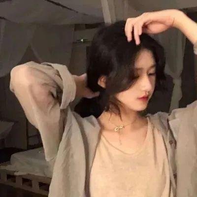 想被拥抱的12个女人